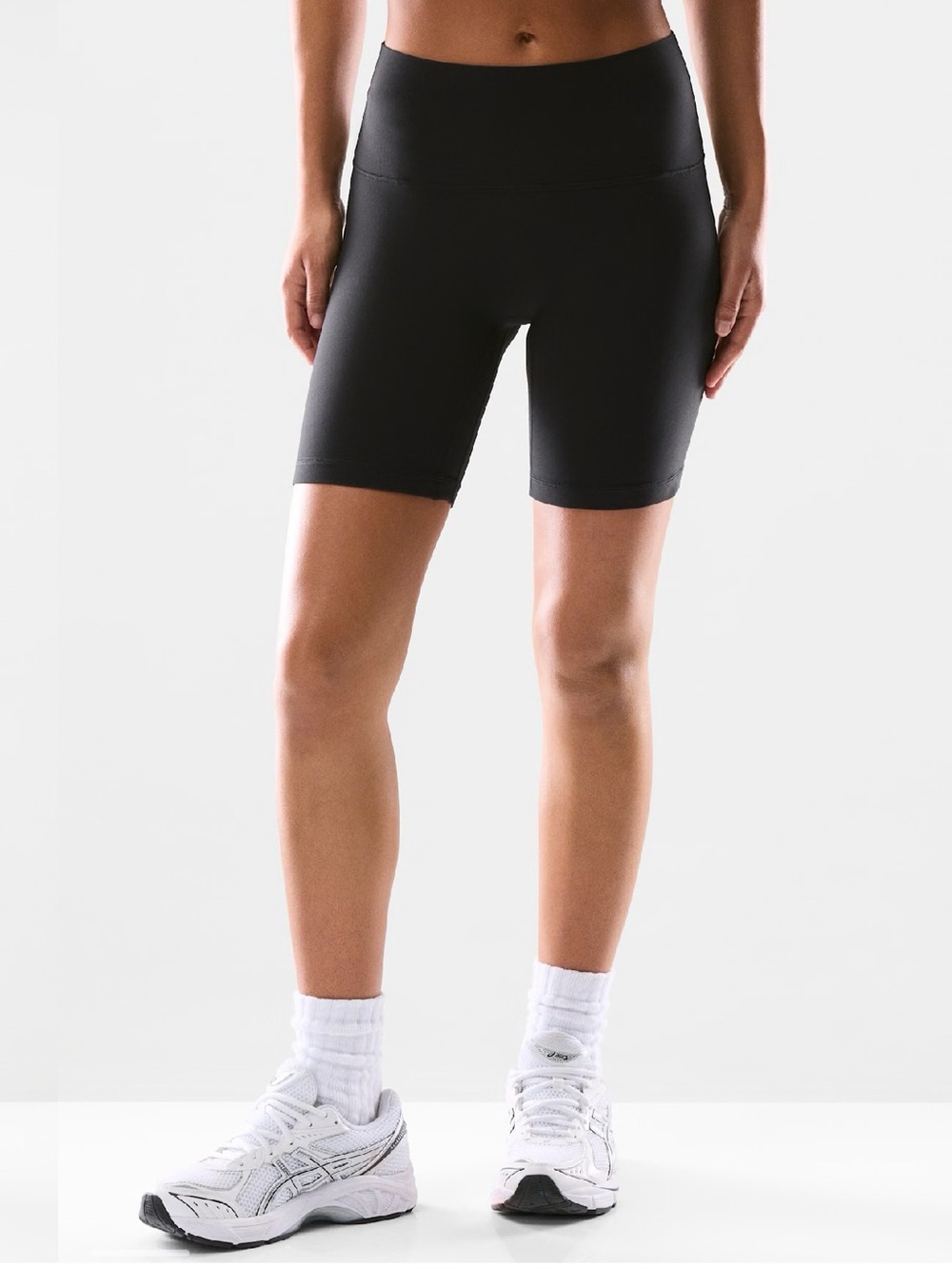 ARITZIA - BUTTER Cheeky Infinite Hi-Rise 7" Short